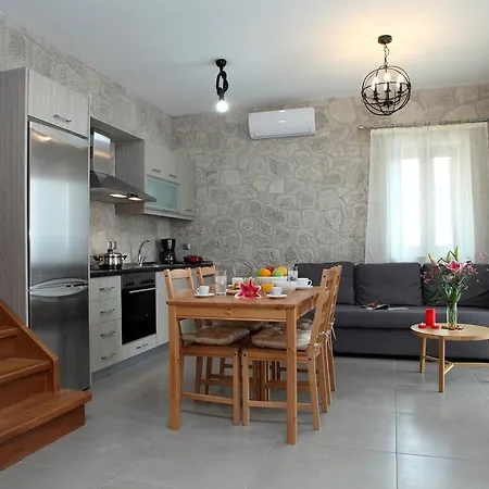 Milos Paradise Luxury * Agios Nikitas