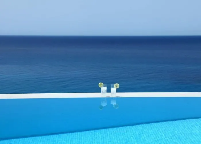 Milos Paradise Luxury Villa Áyios Nikítas